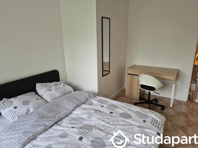 Chambre - 9 m² - 1 pièce