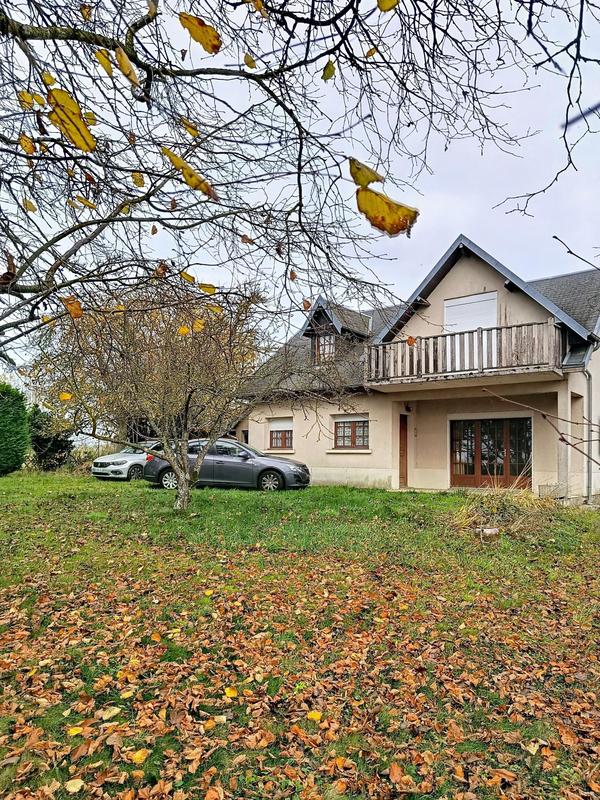 Maison - 140 m² - 6 pièces