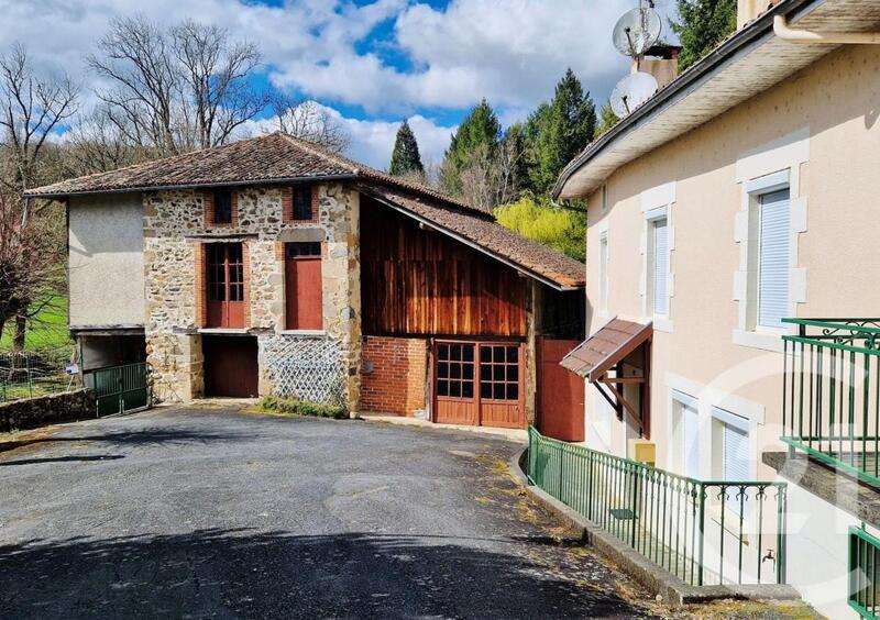 Maison de village - 138 m² - 5 pièces