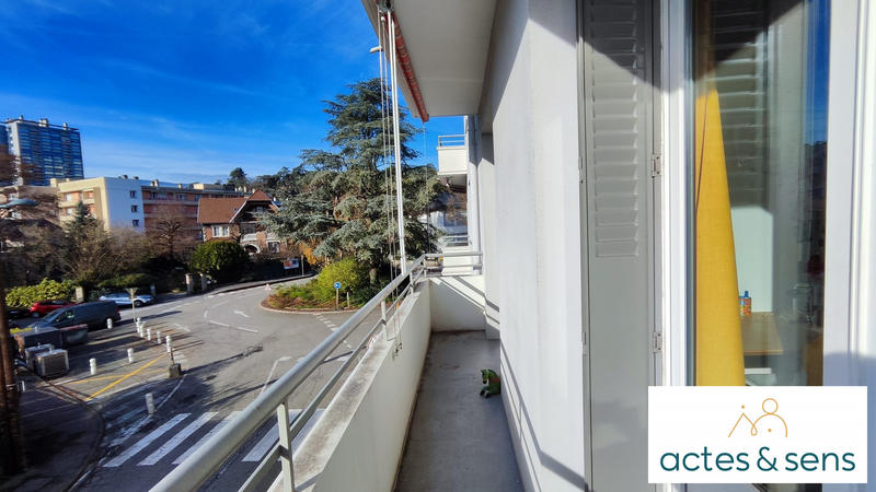 Appartement - 94 m² - 5 pièces