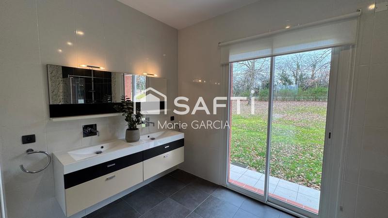 Maison - 245 m² - 7 pièces