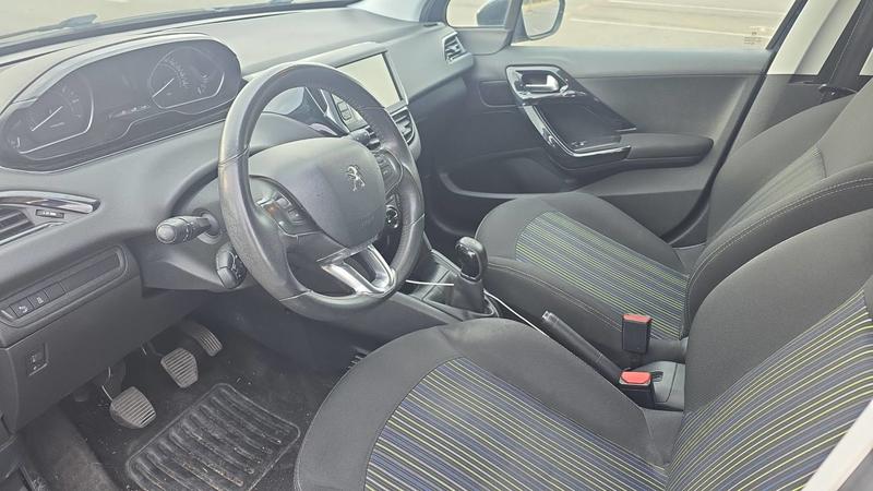 Peugeot 208 I 1.2 PureTech 82 Urban Soul