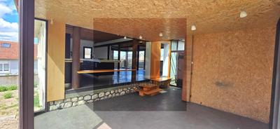 Maison - 163 m² - 7 pièces