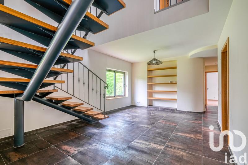 Maison - 200 m² - 7 pièces