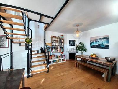 Maison - 98 m² - 6 pièces