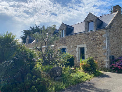 Maison - 235 m² - 6 pièces