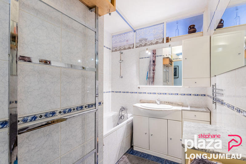 Appartement - 70 m² - 4 pièces