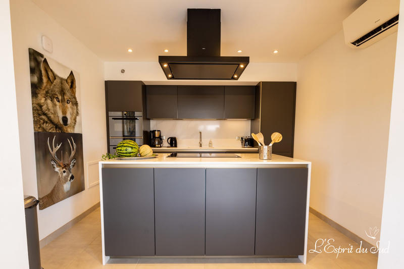 Maison - 700 m² - 26 pièces