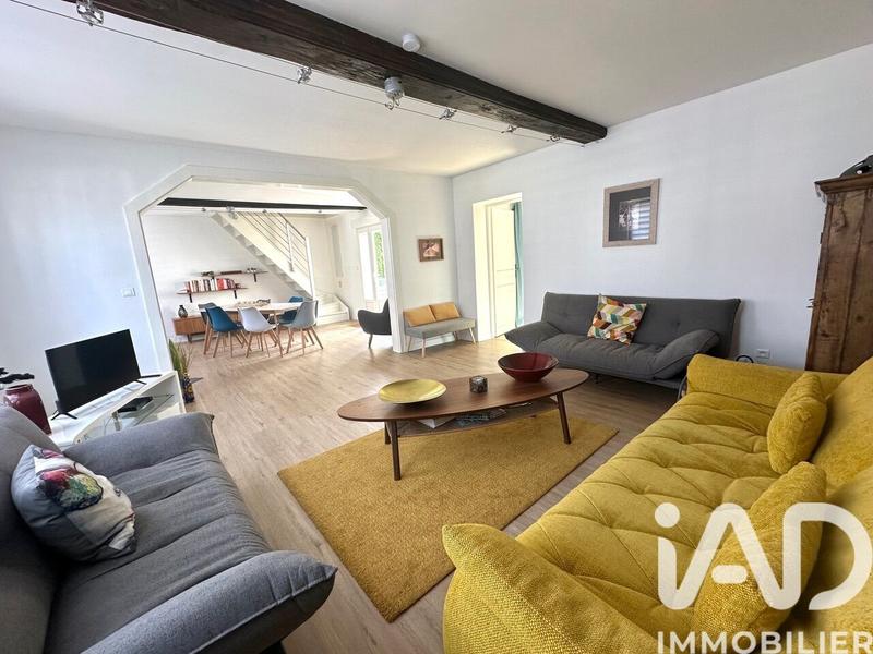 Maison - 140 m² - 5 pièces