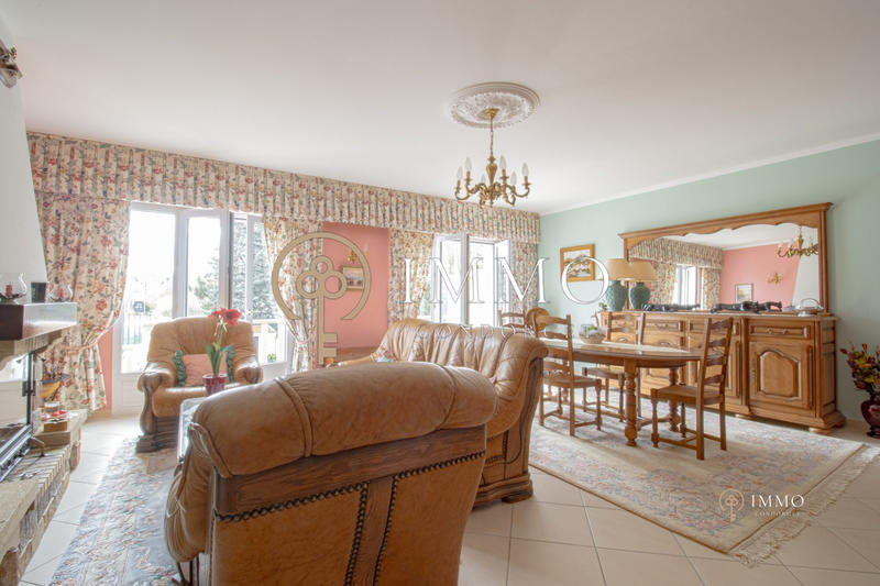 Maison - 190 m² - 7 pièces