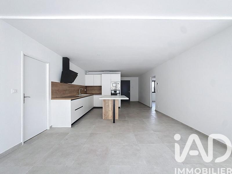 Maison - 94 m² - 4 pièces