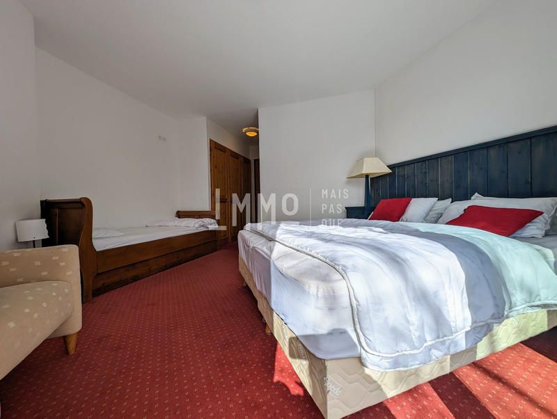 Châlet - 550 m² - 17 pièces