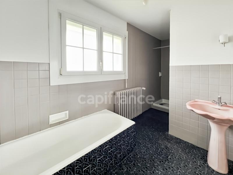 Maison - 142 m² - 6 pièces