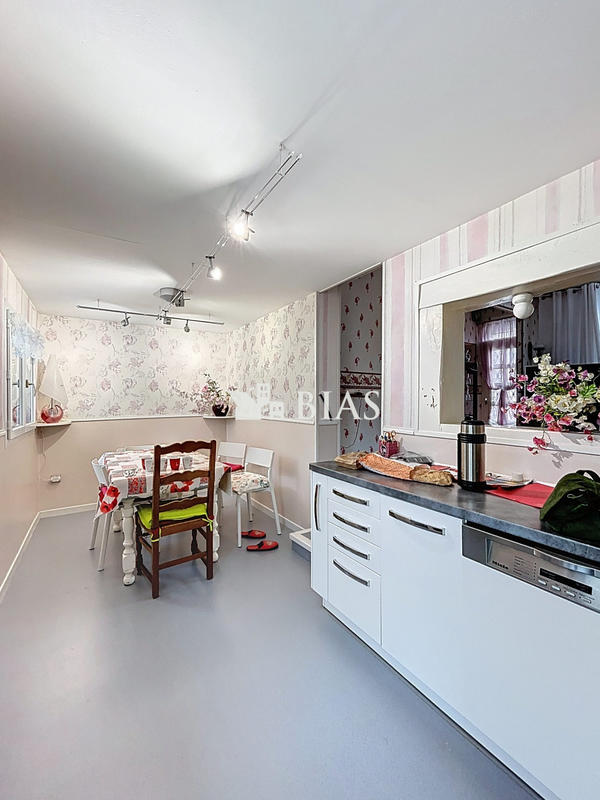 Maison - 74 m² - 5 pièces