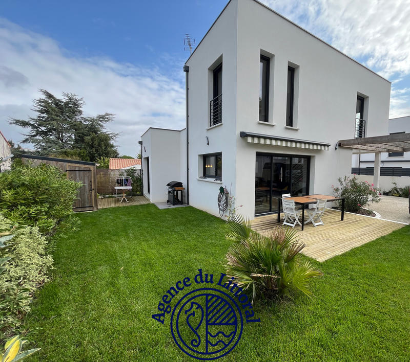 Maison - 103 m² - 4 pièces