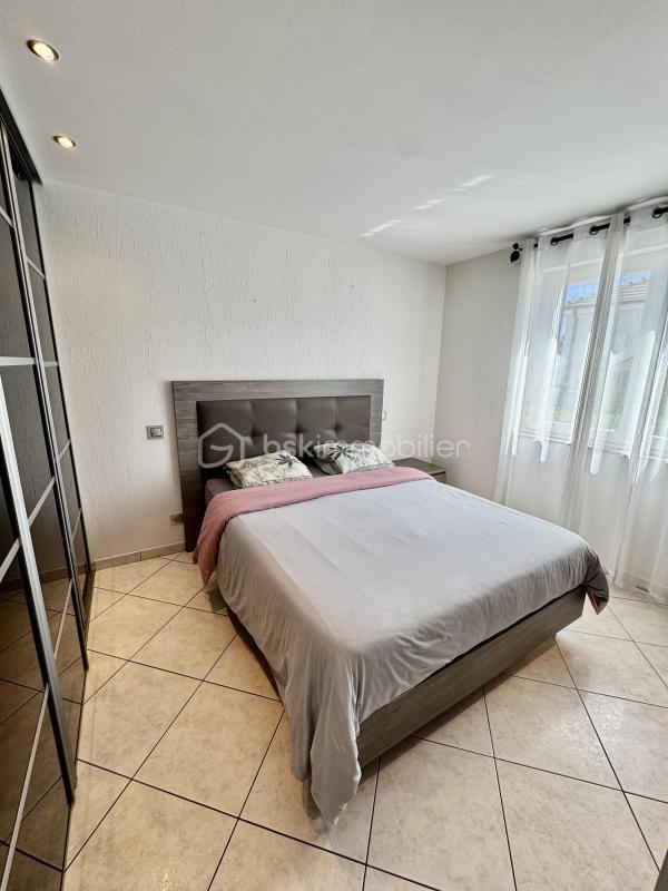 Maison - 187 m² - 6 pièces