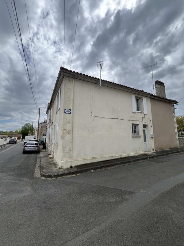 Immeuble - 42 m² - 2 pièces