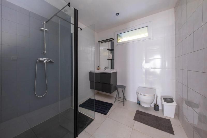 Maison - 253 m² - 7 pièces