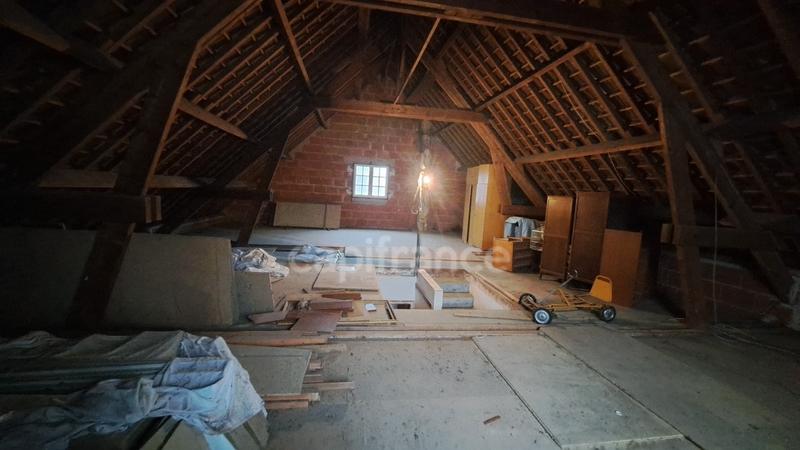 Pavillon - 102 m² - 7 pièces