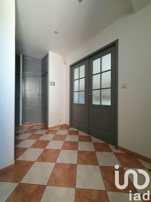 Maison - 218 m² - 8 pièces