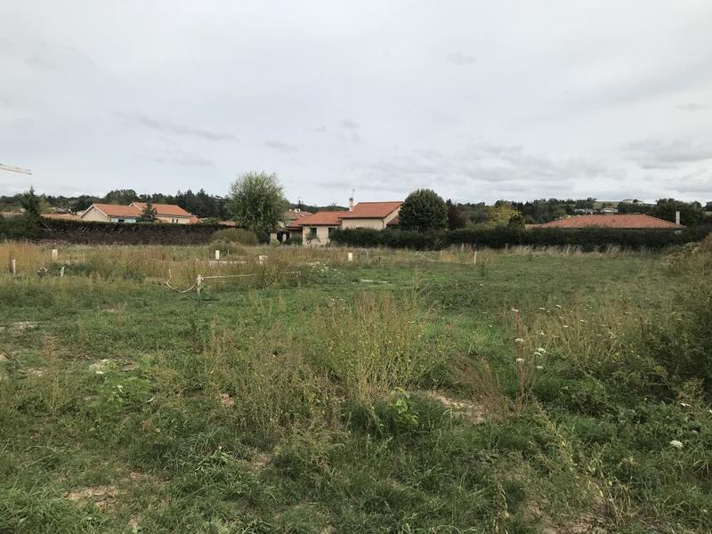 Terrain constructible - 715 m²