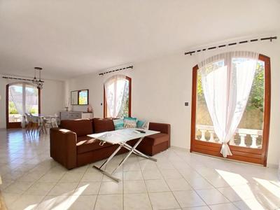 Maison - 115 m² - 4 pièces