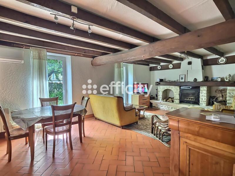 Maison - 237 m² - 8 pièces