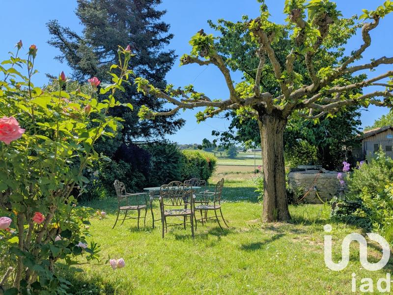 Maison - 330 m² - 10 pièces