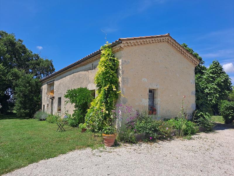 Maison - 285 m² - 6 pièces