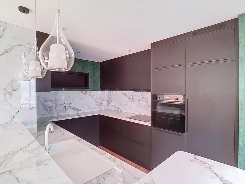 Appartement - 116 m² - 4 pièces