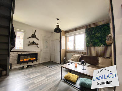 Maison - 80 m² - 4 pièces