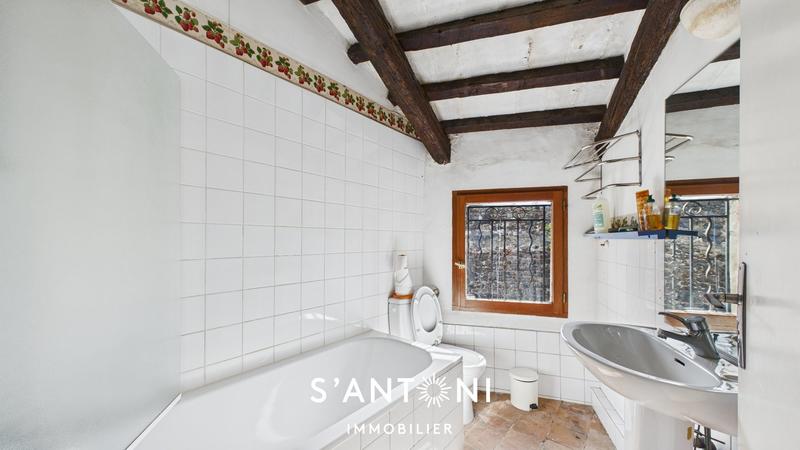 Maison - 176 m² - 7 pièces