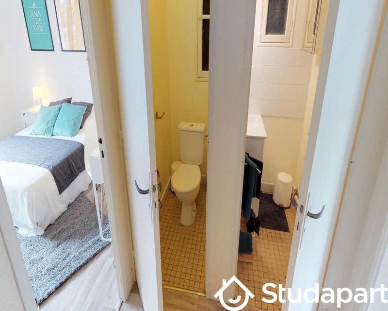 Chambre - 60 m² - 1 pièce