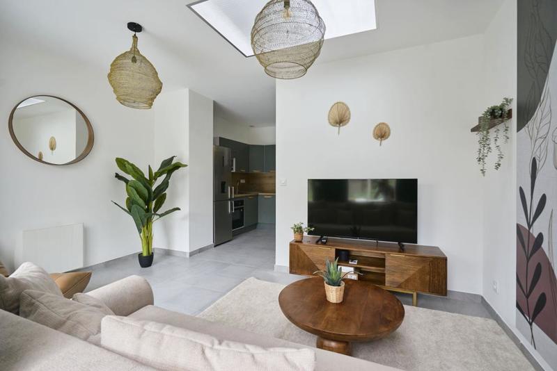 Maison - 104 m² - 6 pièces