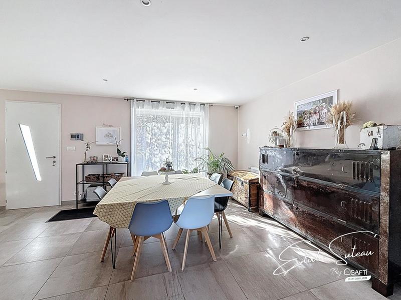 Maison - 144 m² - 7 pièces