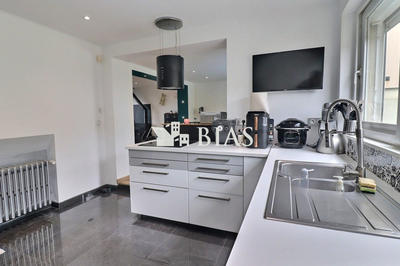 Maison ancienne - 220 m² - 7 pièces