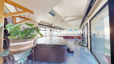 Loft - 396 m² - 8 pièces