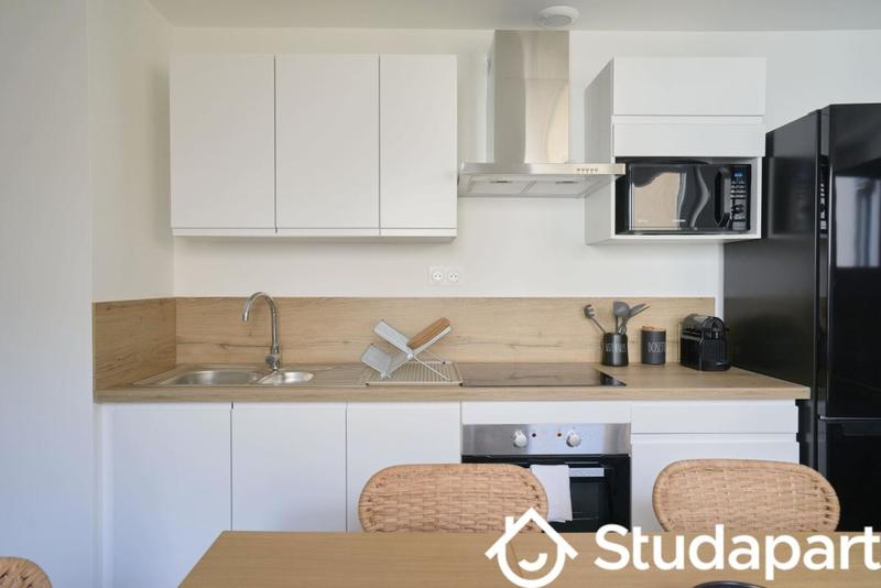 Chambre - 12 m² - 1 pièce