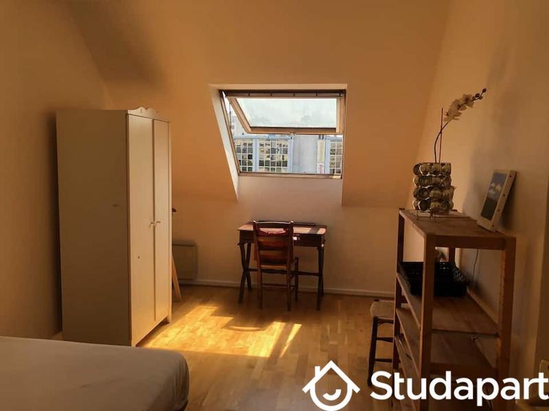 Chambre - 12 m² - 1 pièce