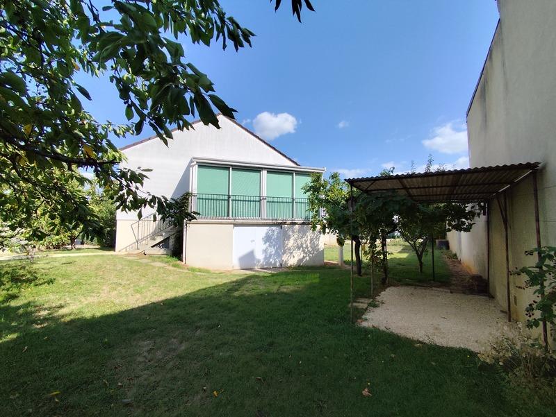 Maison - 94 m² - 5 pièces