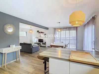 Maison - 75 m² - 5 pièces