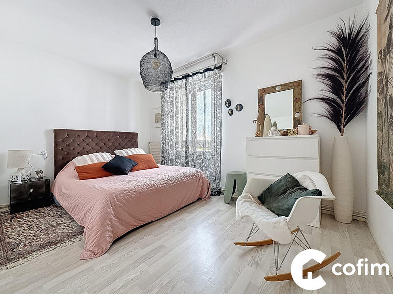 Appartement - 87 m² - 3 pièces