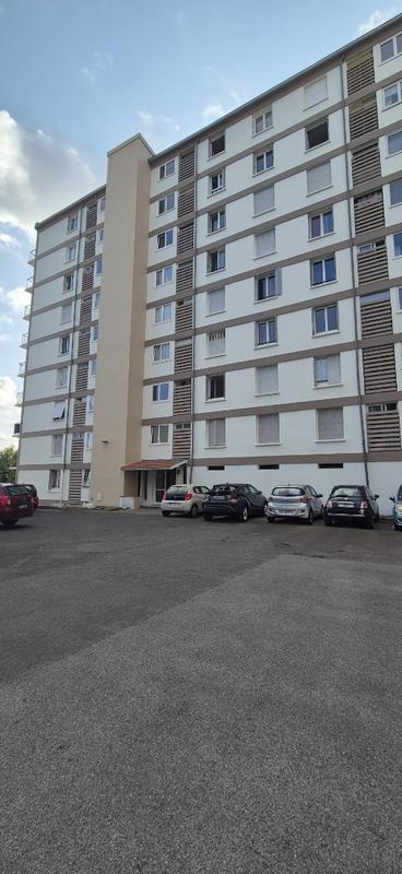 Appartement - 81 m² - 5 pièces