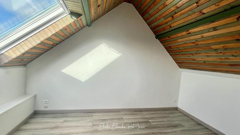 Maison - 140 m² - 7 pièces