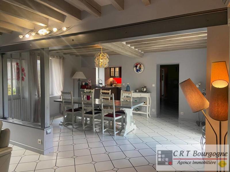 Maison ancienne - 177 m² - 9 pièces