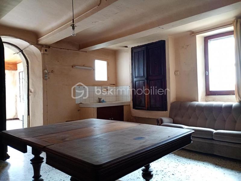 Propriété - 244 m² - 10 pièces