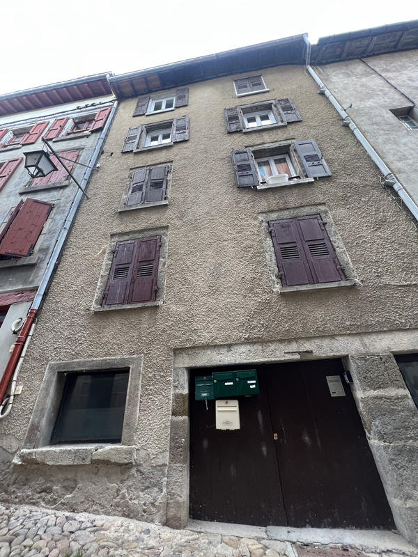 Immeuble - 145 m² - 7 pièces