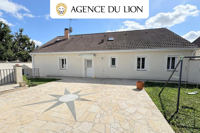 Maison - 172 m² - 9 pièces