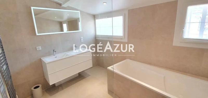 Appartement - 109 m² - 4 pièces