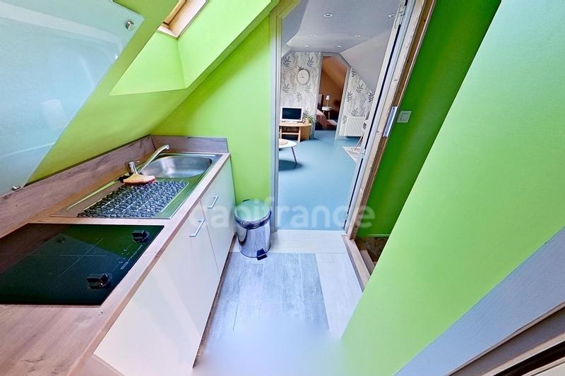 Maison - 246 m² - 10 pièces